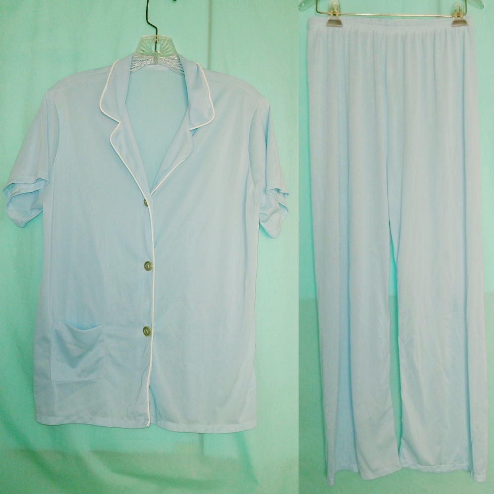 Lowell Massachusetts Vintage Lingerie 2 piece blue 100% nylon pajama top bottoms